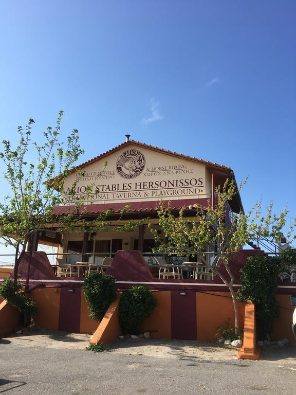 Arion Stables & Apartments Herszonisszosz Kültér fotó